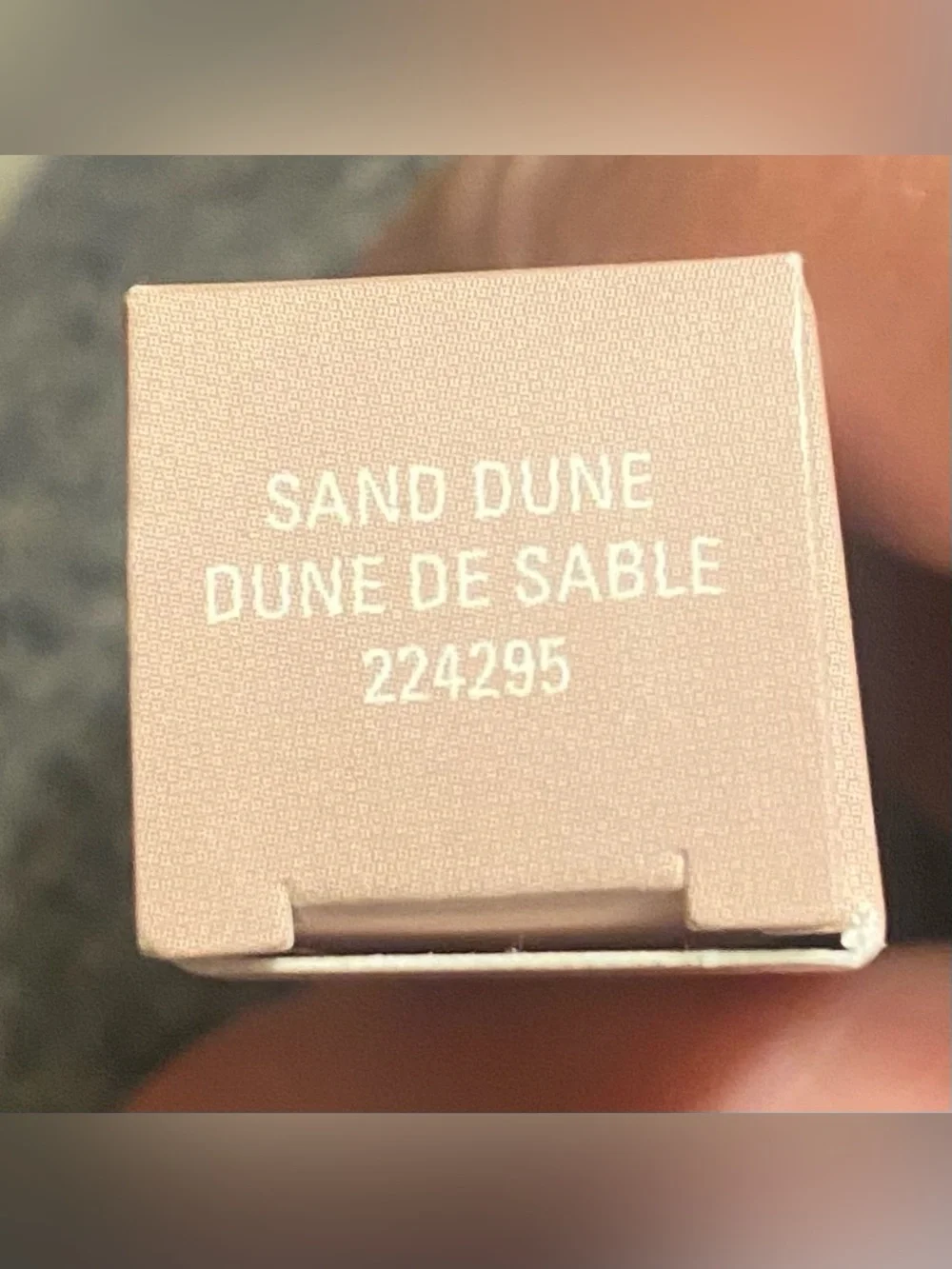 Mary Kay Limited Edition Liquid Eye Shadow- Sand Dune Matte